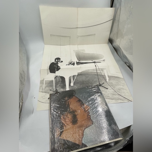 JOHN LENNON - IMAGINE - APPLE RECORDS LP W. POSTER - Picture 1 of 8